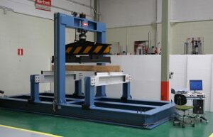 Pórtico_perfiles_500kN_ETSI_agrónomos_UCLM